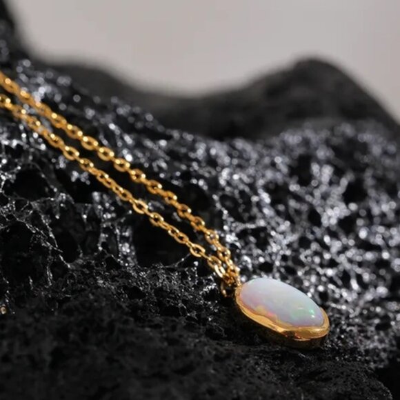 🤍Gold plated australian stone pendant necklace - Picture 2 of 5